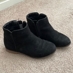 Girl’s Suede boots